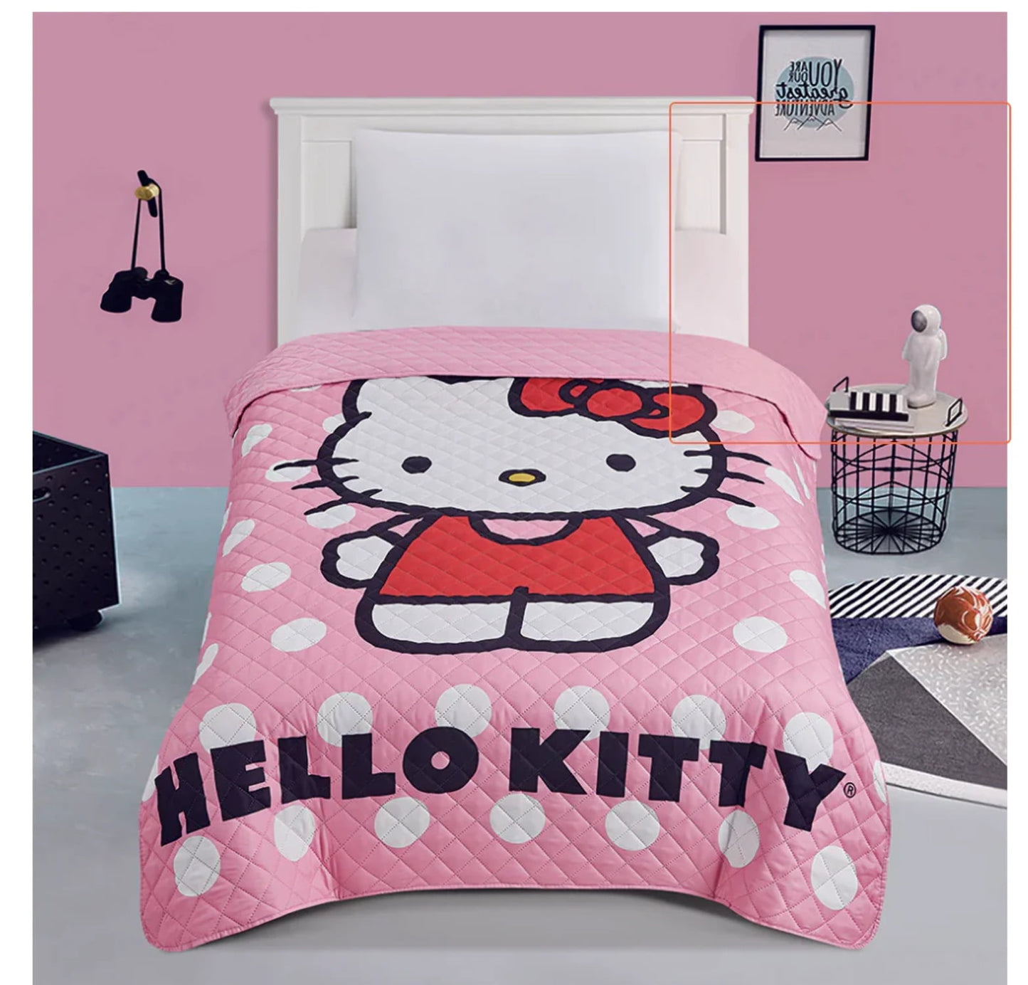 Hello Kitty Polka Dots Twin/Full Quilted Bedspread PINK